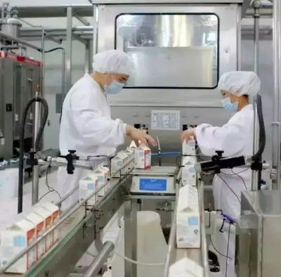 小牛奶,大秘密:驗(yàn)?zāi)藤|(zhì),品奶香,做奶皂,科學(xué)揭秘飲料可以這樣來?