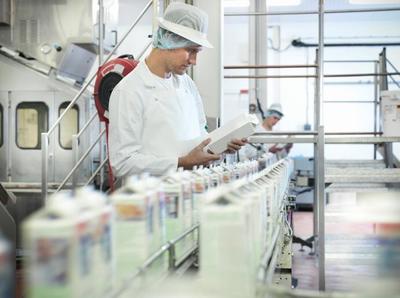“內外兼修”,乳品行業如何從破局到蝶變?